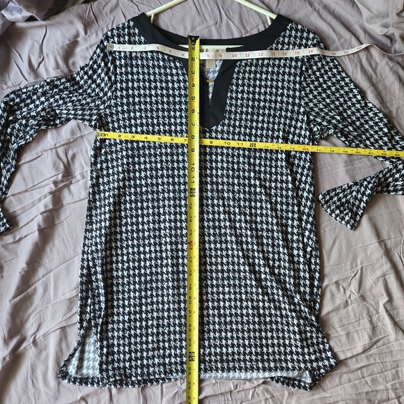 Michael Kors top, size S. - Picture 5 of 5